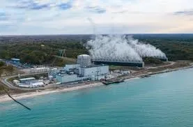 Revival of U.S. Nuclear Energy: Restarts, New Builds, and the Path Forward