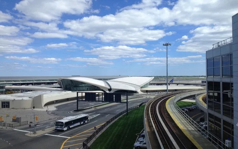 Construction of New York’s largest onsite solar generating and storage system begins, JFK Intl’ Airport